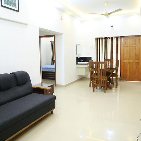 Down Town Holidays Thiruvananthapuram Exterior foto