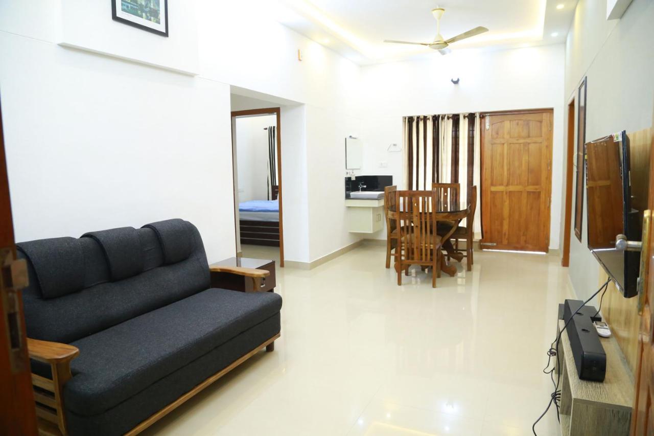 Down Town Holidays Thiruvananthapuram Exterior foto